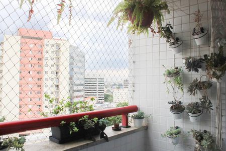 Apartamento à venda com 80m², 3 quartos e 1 vaga Apartamento à venda com 80m², 3 quartos e 1 vagaVaranda