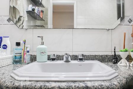 Apartamento à venda com 80m², 3 quartos e 1 vaga Apartamento à venda com 80m², 3 quartos e 1 vagaBanheiro social