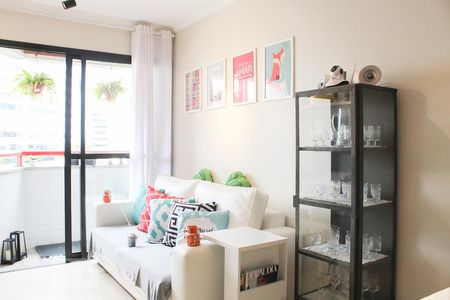 Apartamento à venda com 80m², 3 quartos e 1 vaga Apartamento à venda com 80m², 3 quartos e 1 vagaSala