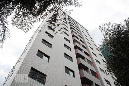 Apartamento à venda com 80m², 3 quartos e 1 vaga Apartamento à venda com 80m², 3 quartos e 1 vagaFachada