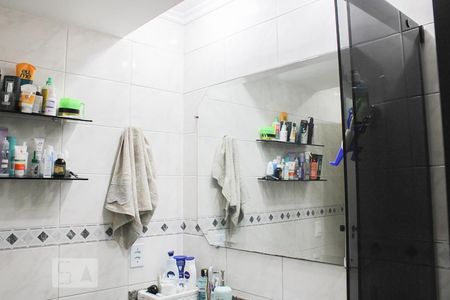 Apartamento à venda com 80m², 3 quartos e 1 vaga Apartamento à venda com 80m², 3 quartos e 1 vagaBanheiro social