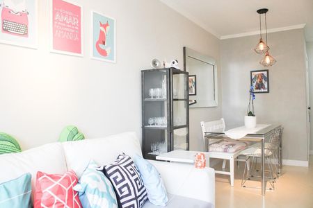 Apartamento à venda com 80m², 3 quartos e 1 vaga Apartamento à venda com 80m², 3 quartos e 1 vagaSala