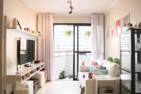 Apartamento à venda com 80m², 3 quartos e 1 vaga Apartamento à venda com 80m², 3 quartos e 1 vagaSala