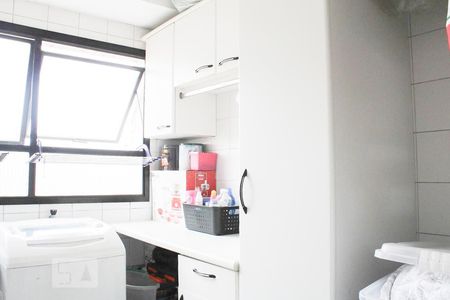 Apartamento à venda com 80m², 3 quartos e 1 vaga Apartamento à venda com 80m², 3 quartos e 1 vagaÁrea de Serviço