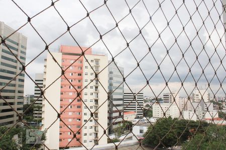 Apartamento à venda com 80m², 3 quartos e 1 vaga Apartamento à venda com 80m², 3 quartos e 1 vagaVaranda