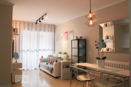 Apartamento à venda com 80m², 3 quartos e 1 vaga Apartamento à venda com 80m², 3 quartos e 1 vagaSala