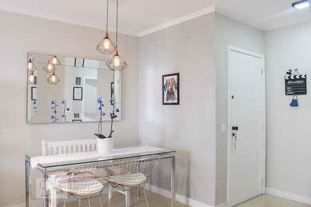 Apartamento à venda com 80m², 3 quartos e 1 vaga Apartamento à venda com 80m², 3 quartos e 1 vagaSala