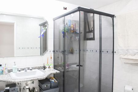 Apartamento à venda com 80m², 3 quartos e 1 vaga Apartamento à venda com 80m², 3 quartos e 1 vagaBanheiro social