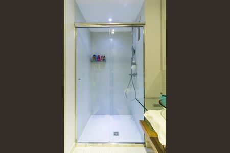 Banheiro de apartamento à venda com 2 quartos, 140m² em Vila Leopoldina, São Paulo