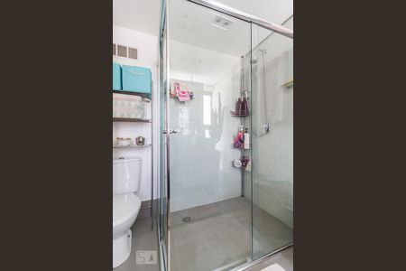 Apartamento à venda com 140m², 2 quartos e 2 vagasBanheiro suíte