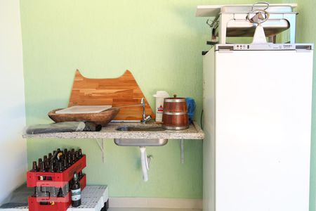 Casa à venda com 120m², 3 quartos e 4 vagasÁrea com pia e churrasqueira