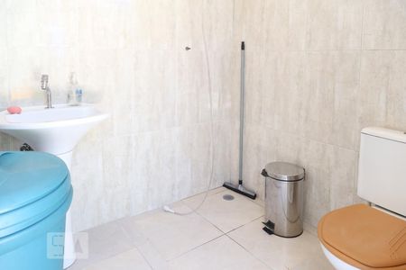 Casa à venda com 120m², 3 quartos e 4 vagasBanheiro de serviço 1