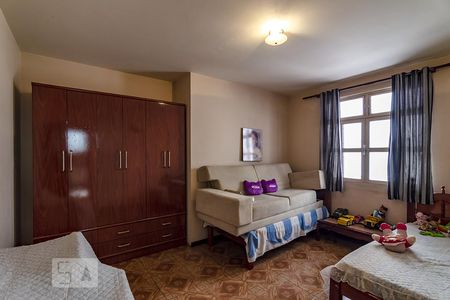 Casa à venda com 413m², 4 quartos e 4 vagasQuarto 2