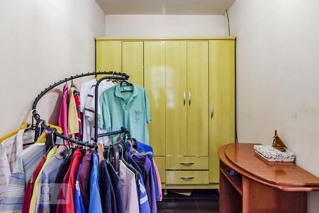 Casa à venda com 413m², 4 quartos e 4 vagasCloset Quarto 1