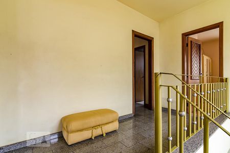 Casa à venda com 413m², 4 quartos e 4 vagasHall Andar 3