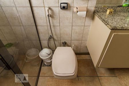 Casa à venda com 413m², 4 quartos e 4 vagasBanheiro Social