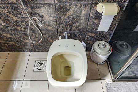 Casa à venda com 413m², 4 quartos e 4 vagasBanheiro Social