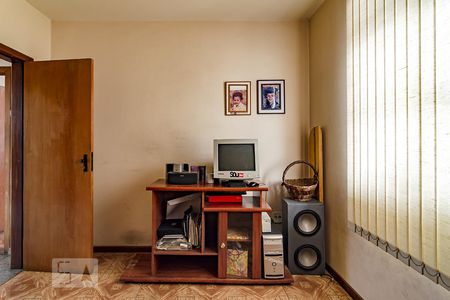 Casa à venda com 413m², 4 quartos e 4 vagasQuarto 3