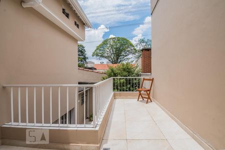Casa à venda com 260m², 3 quartos e 2 vagasVaranda