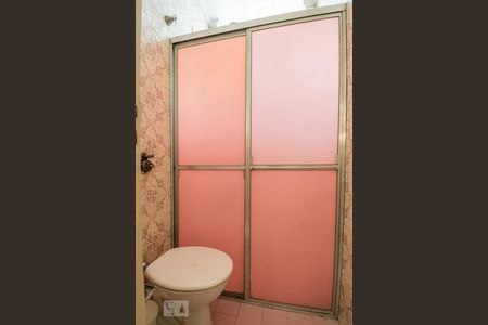 Casa à venda com 260m², 3 quartos e 2 vagasBanheiro