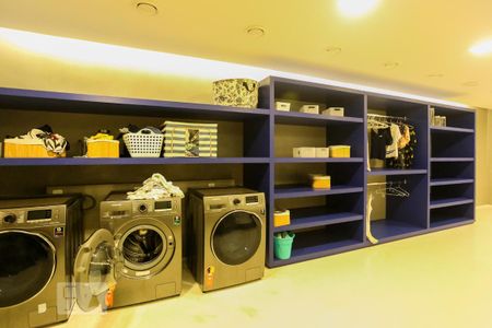 Studio à venda com 31m², 1 quarto e 1 vaga Studio à venda com 31m², 1 quarto e 1 vagaLavanderia