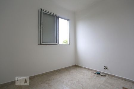 Quarto 01 de apartamento para alugar com 2 quartos, 50m² em Cidade São Francisco, São Paulo