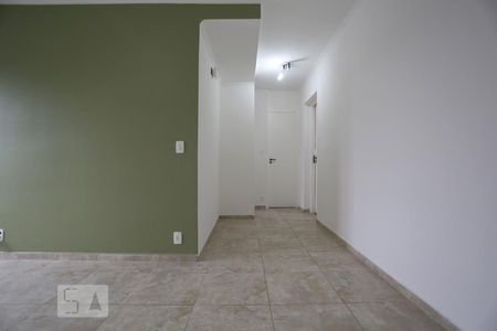 Sala de apartamento para alugar com 2 quartos, 50m² em Cidade São Francisco, São Paulo