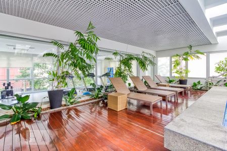 Studio à venda com 50m², 1 quarto e 1 vaga Studio à venda com 50m², 1 quarto e 1 vagaPiscina