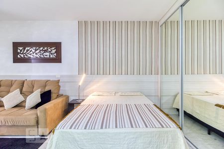 Dormitório de kitnet/studio à venda com 1 quarto, 50m² em Indianópolis, São Paulo