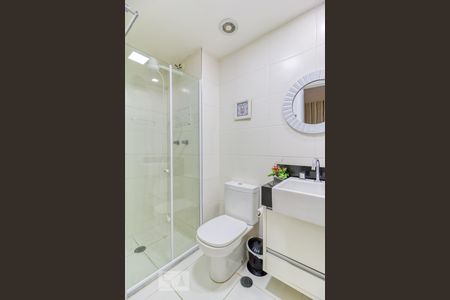Studio à venda com 50m², 1 quarto e 1 vaga Studio à venda com 50m², 1 quarto e 1 vagaBanheiro