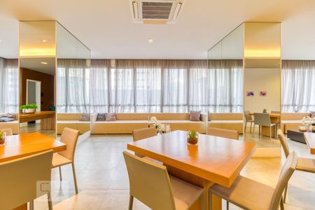 Studio à venda com 50m², 1 quarto e 1 vaga Studio à venda com 50m², 1 quarto e 1 vagaSalão de festas