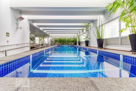 Studio à venda com 50m², 1 quarto e 1 vaga Studio à venda com 50m², 1 quarto e 1 vagaPiscina