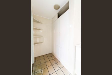 Casa para alugar com 400m², 7 quartos e 2 vagasCozinha 01