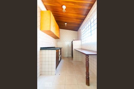 Casa para alugar com 400m², 7 quartos e 2 vagasCozinha 02 Segundo Andar