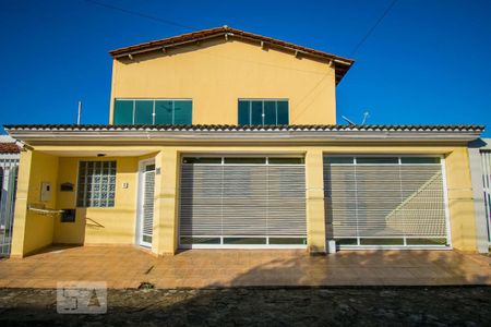 Casa para alugar com 400m², 7 quartos e 2 vagasFachada