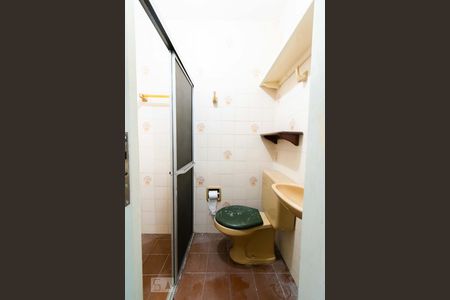 Casa para alugar com 400m², 7 quartos e 2 vagasBanheiro de Serviço