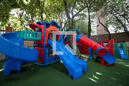 Apartamento para alugar com 72m², 2 quartos e 1 vaga Apartamento para alugar com 72m², 2 quartos e 1 vagaÁrea Comum - Playground