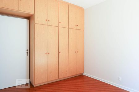 Casa à venda com 120m², 2 quartos e 3 vagasSuíte