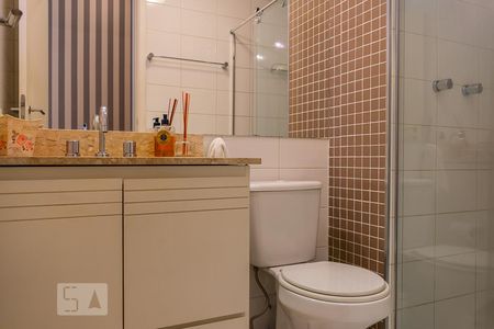 Banheiro de apartamento para alugar com 2 quartos, 74m² em Vila Clementino, São Paulo