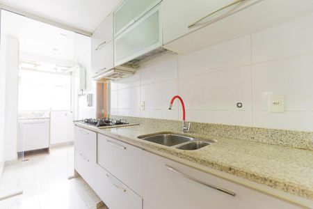 Apartamento à venda com 80m², 2 quartos e 1 vaga Apartamento à venda com 80m², 2 quartos e 1 vagaCozinha - Armários