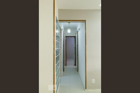 Corredor de apartamento para alugar com 2 quartos, 53m² em Laranjeiras, Rio de Janeiro