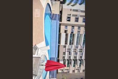 Apartamento à venda com 77m², 3 quartos e 1 vagaPiscina