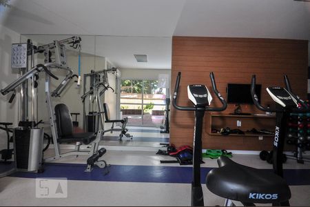 Apartamento à venda com 77m², 3 quartos e 1 vagaAcademia