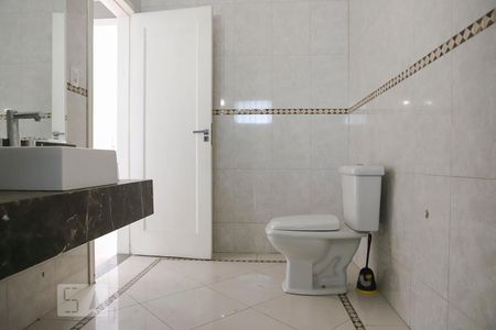 Banheiro de apartamento à venda com 3 quartos, 120m² em República, São Paulo