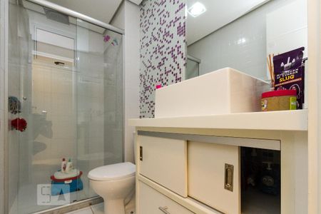 banheiro de apartamento à venda com 3 quartos, 77m² em Vila Invernada, São Paulo