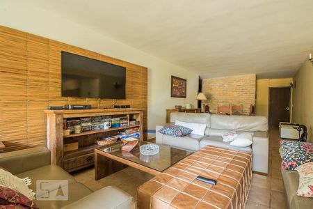 Casa à venda com 650m², 6 quartos e 5 vagasSala Piso Inferior