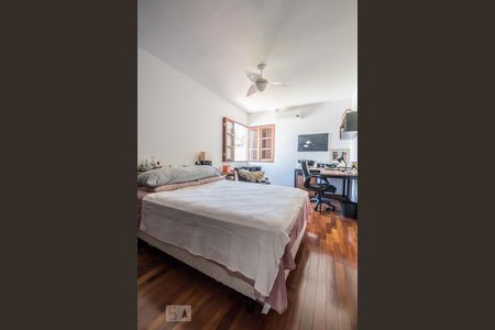 Casa à venda com 650m², 6 quartos e 5 vagasSuíte 2