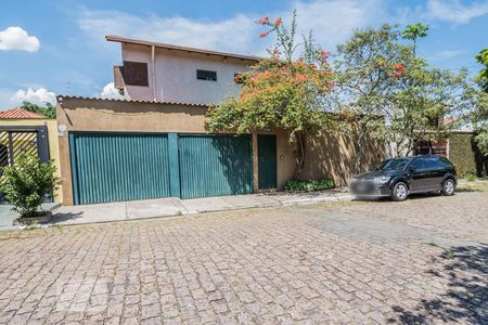 Casa à venda com 650m², 6 quartos e 5 vagasFachada
