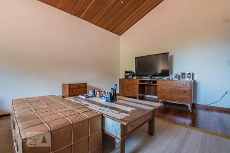 Casa à venda com 650m², 6 quartos e 5 vagasSala de TV