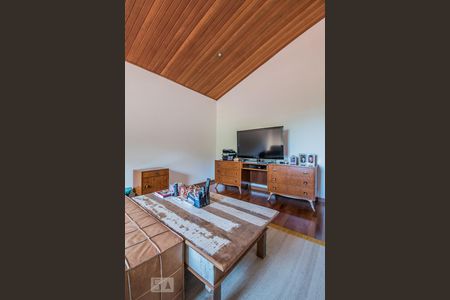 Casa à venda com 650m², 6 quartos e 5 vagasSala de TV